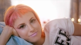 Videominiatuur Still into You